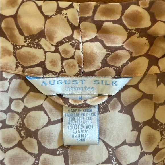 August Silk Giraffe Pattern sleepwear in Brown and Cream - Picture 2 of 6